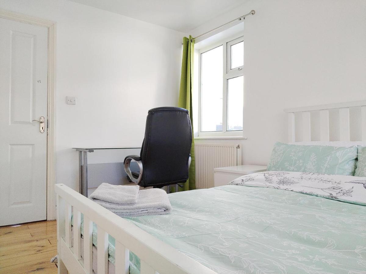 Cosy Rooms Near Canary Wharf & The O2 London Exterior photo