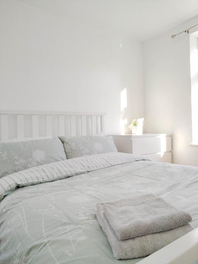 Cosy Rooms Near Canary Wharf & The O2 London Exterior photo