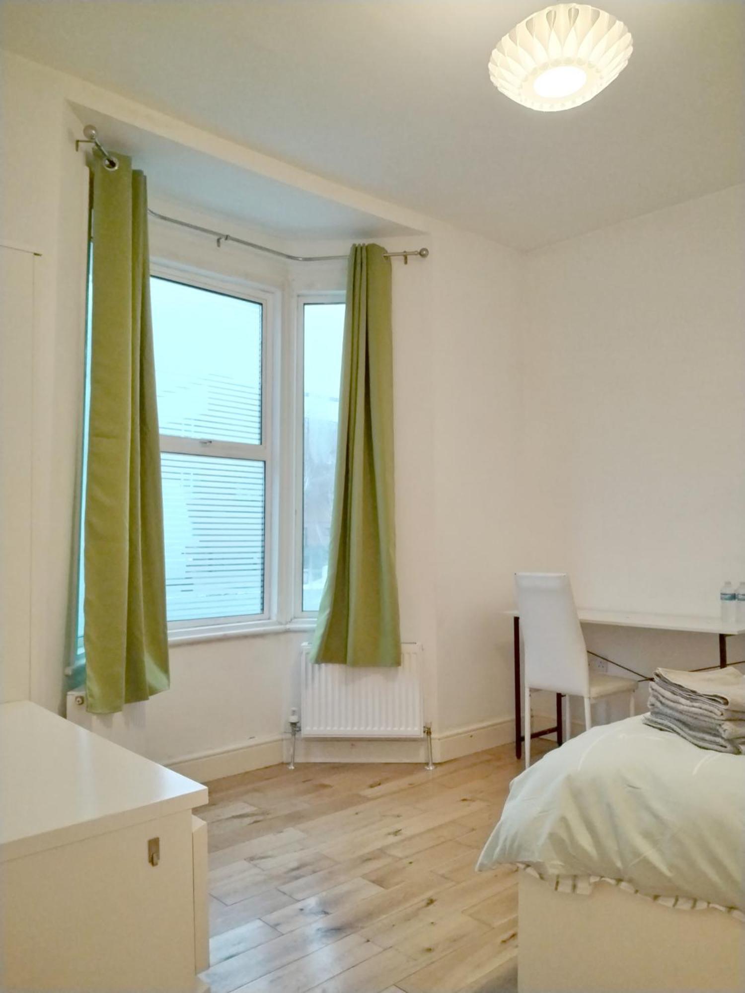 Cosy Rooms Near Canary Wharf & The O2 London Exterior photo